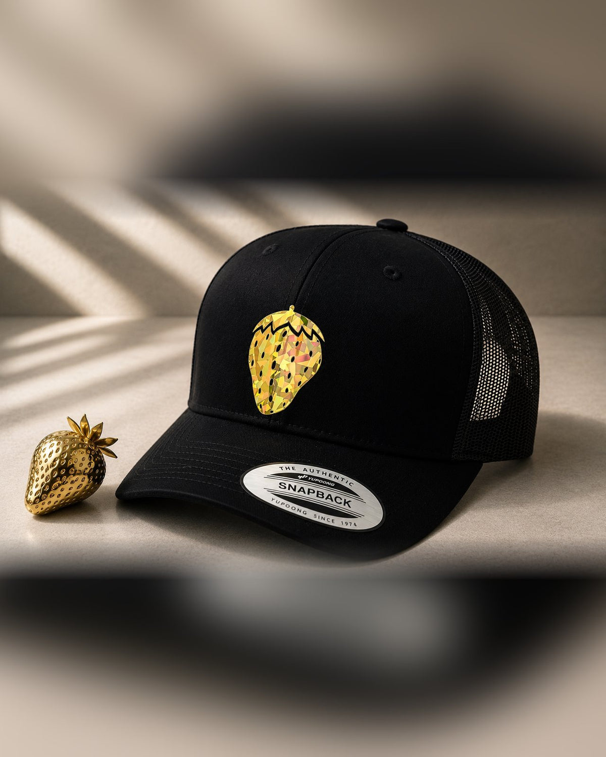 Casquette Fraise Gold Hologramme — vue 1