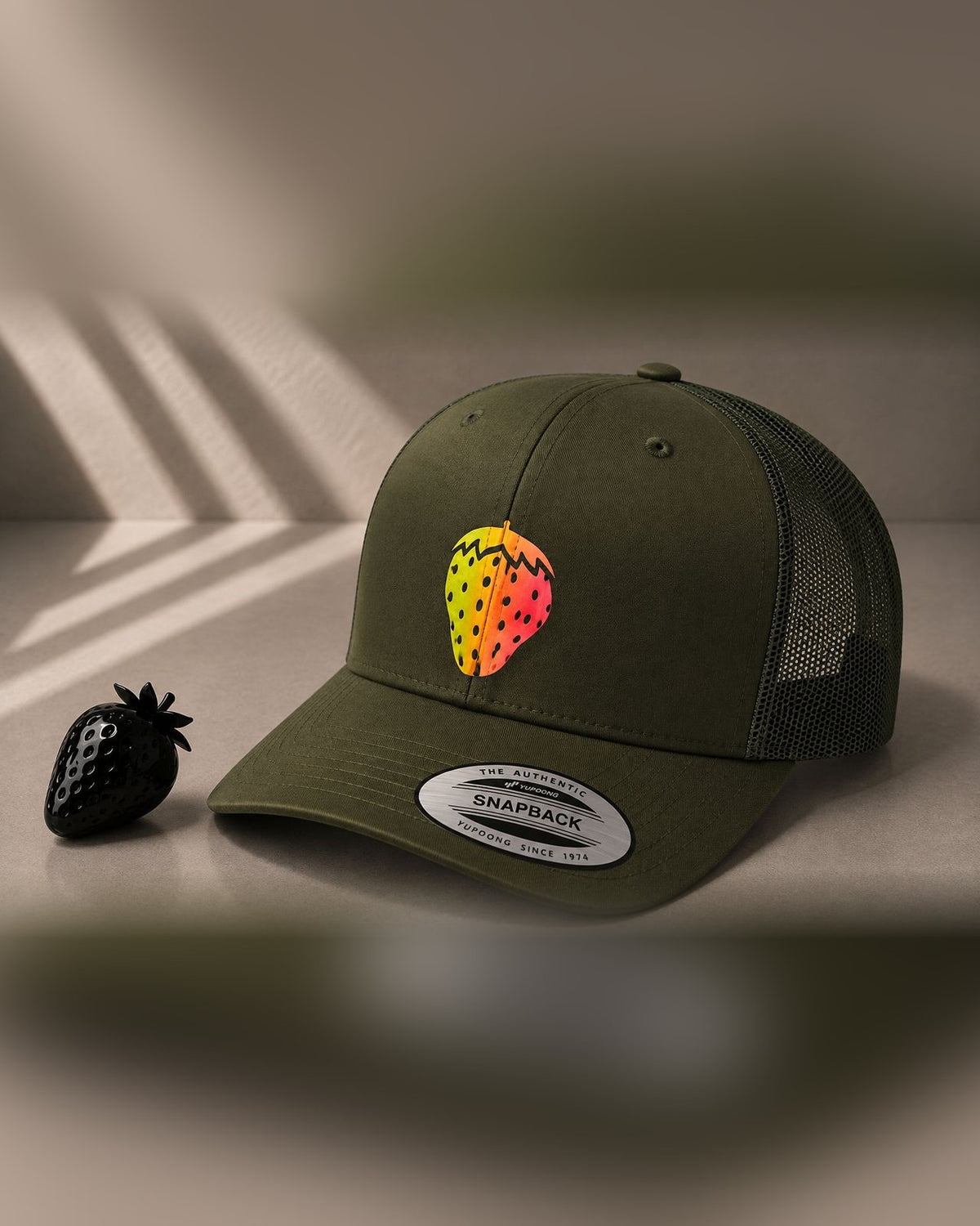 Casquette Kaki Fraise Fluo — vue 1